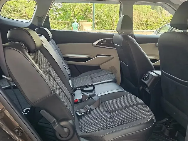 Used Kia Carens [2022-2023] Prestige Plus 1.4 Petrol MT 7 STR in Thane