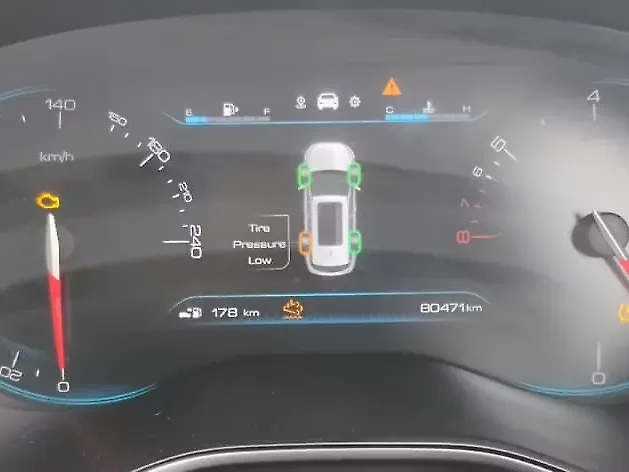 Used MG Hector Plus [2020-2023] Sharp 2.0 Diesel Turbo MT 6-STR Dual Tone in Agra