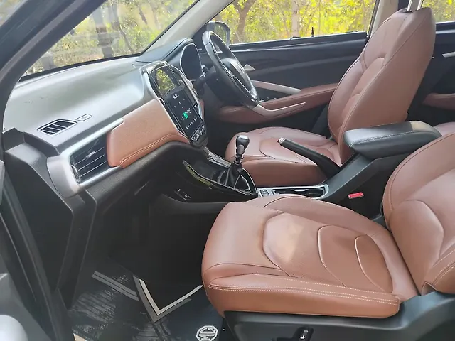 Used MG Hector Plus [2020-2023] Sharp 2.0 Diesel Turbo MT 6-STR Dual Tone in Agra