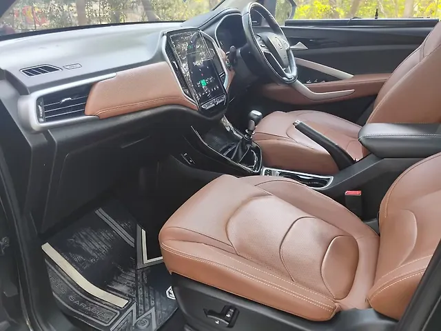 Used MG Hector Plus [2020-2023] Sharp 2.0 Diesel Turbo MT 6-STR Dual Tone in Agra