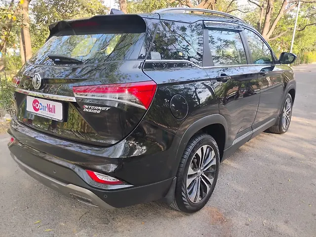 Used MG Hector Plus [2020-2023] Sharp 2.0 Diesel Turbo MT 6-STR Dual Tone in Agra