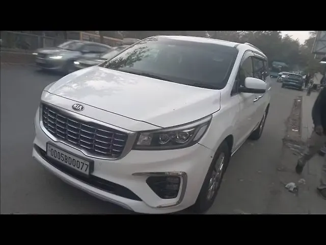 Used 2023 Kia Carnival in Delhi Used 2023 Kia Carnival in Delhi