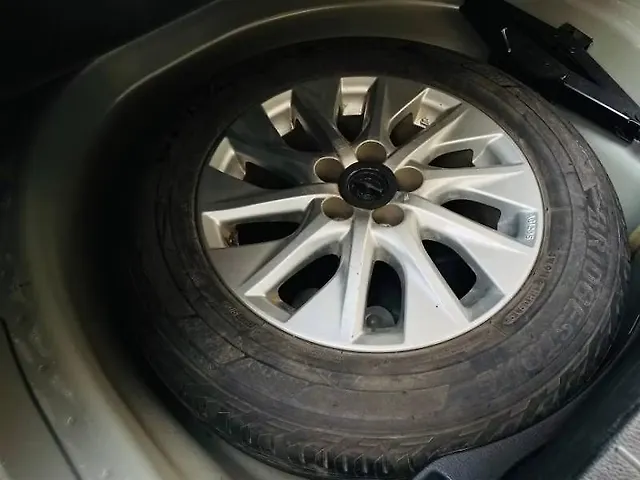 Used Toyota Corolla Altis G Petrol in Mumbai