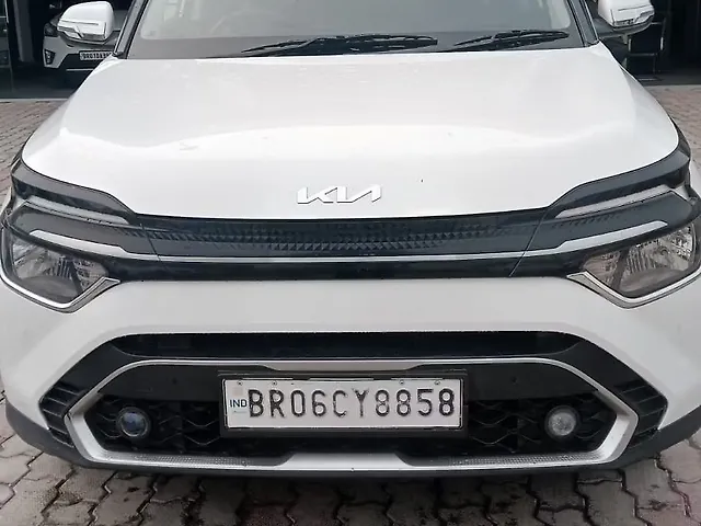 Used 2022 Kia Carens in Bettiah