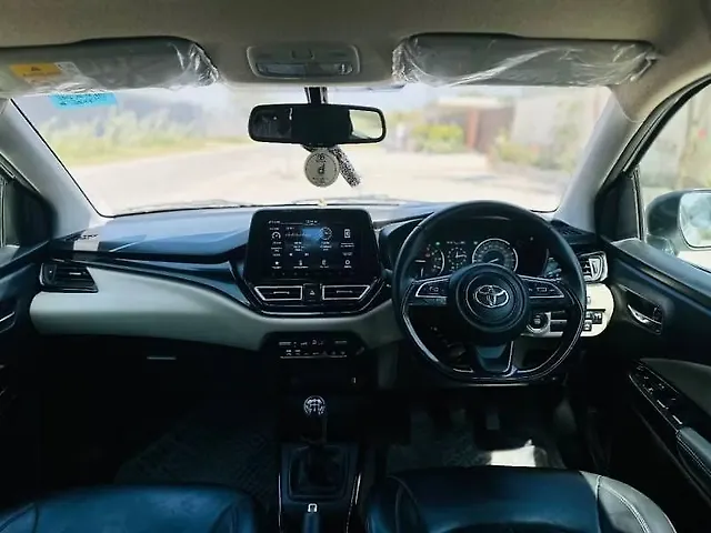 Used Toyota Glanza V [2022-2023] in Ahmedabad