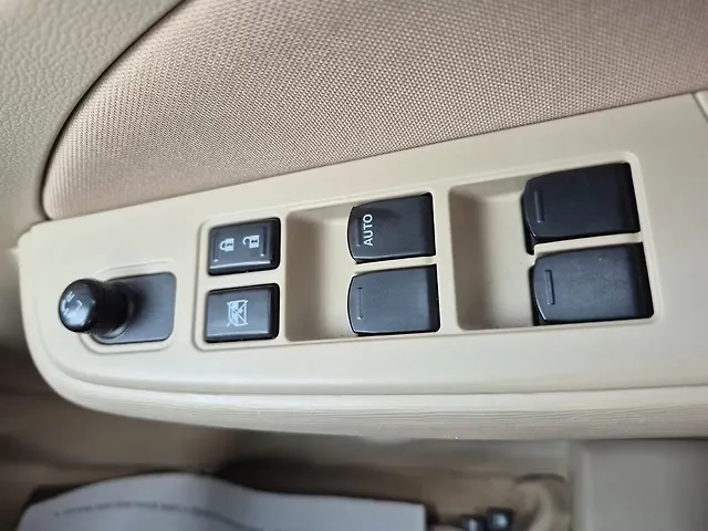 Used Maruti Suzuki Dzire [2017-2020] VDi AMT in Mumbai