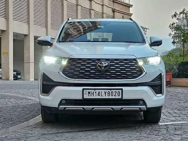 Used 2024 Toyota Innova Hycross in Pune Used 2024 Toyota Innova Hycross in Pune