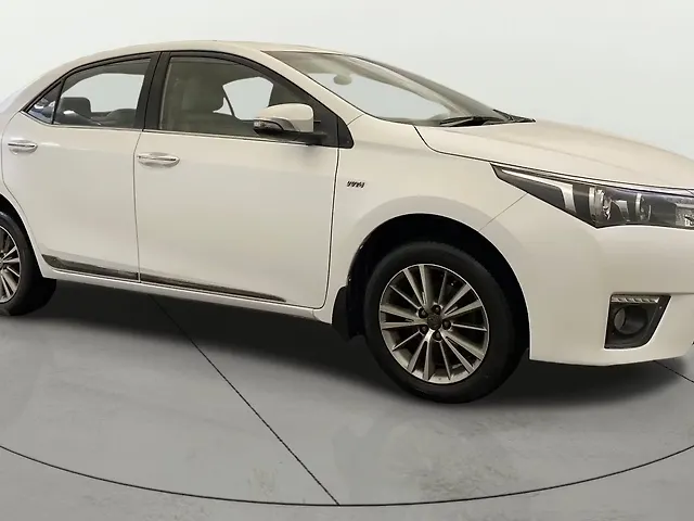 Used 2015 Toyota Corolla Altis in Noida
