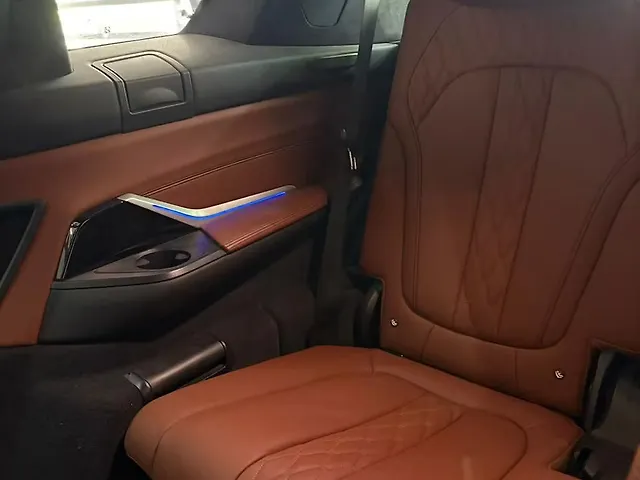 Used BMW X7 xDrive40i M Sport in Mumbai