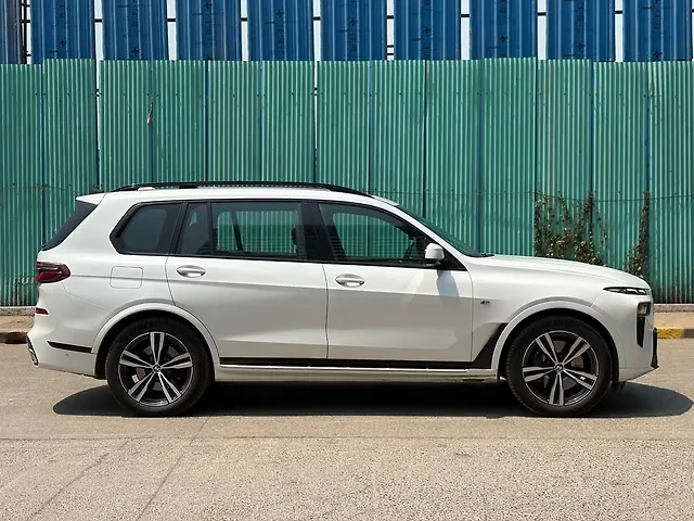 Used BMW X7 xDrive40i M Sport in Mumbai