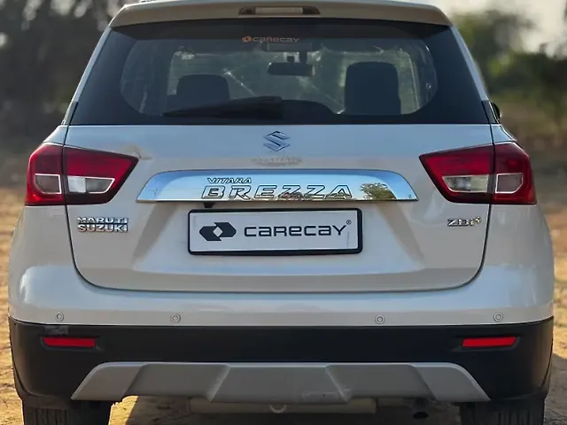 Used Maruti Suzuki Vitara Brezza [2016-2020] ZDi Plus in Ahmedabad