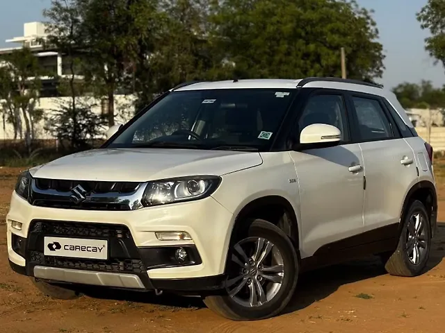 Used Maruti Suzuki Vitara Brezza [2016-2020] ZDi Plus in Ahmedabad