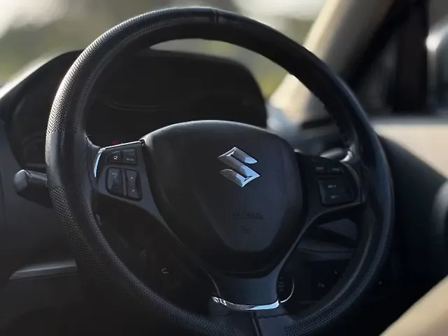 Used Maruti Suzuki Vitara Brezza [2016-2020] ZDi Plus in Ahmedabad