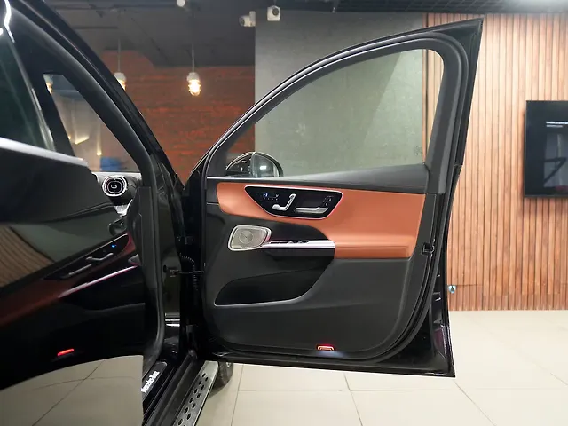 Used Mercedes-Benz GLC 300 4MATIC in Delhi