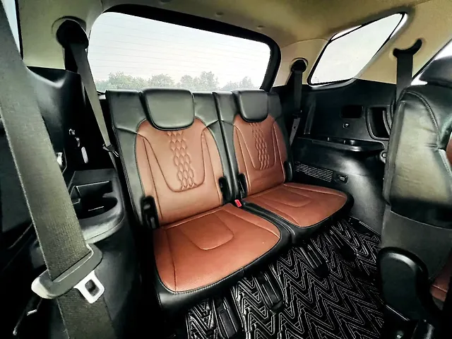 Used Hyundai Alcazar [2021-2023] Signature 6 STR 1.5 Diesel in Ahmedabad