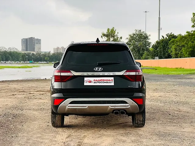 Used Hyundai Alcazar [2021-2023] Signature 6 STR 1.5 Diesel in Ahmedabad