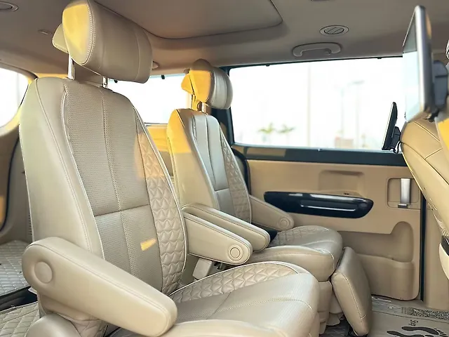 Used Kia Carnival [2020-2023] Limousine Plus 7 STR in Surat