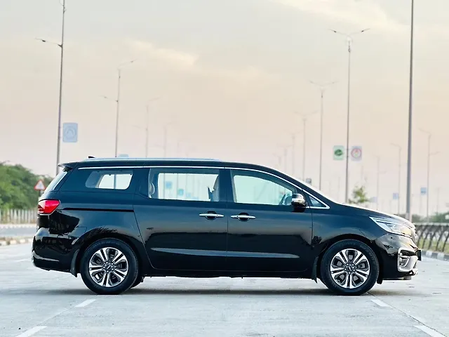 Used Kia Carnival [2020-2023] Limousine Plus 7 STR in Surat