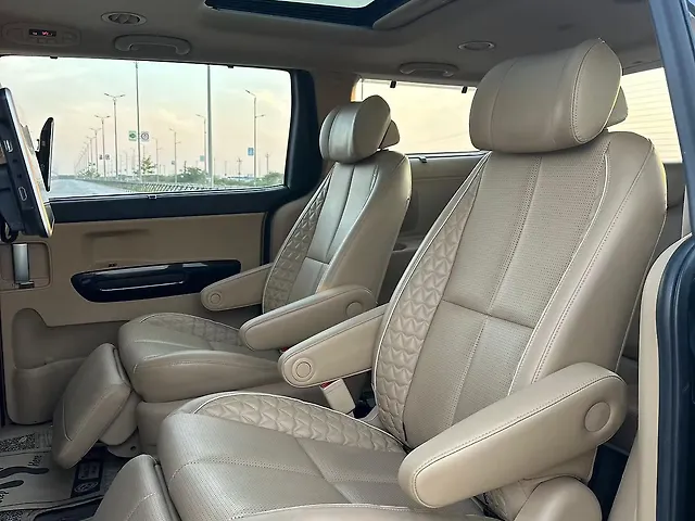 Used Kia Carnival [2020-2023] Limousine Plus 7 STR in Surat