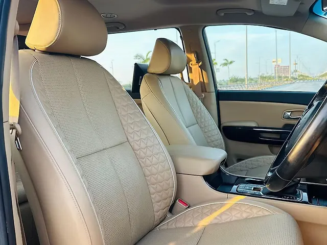 Used Kia Carnival [2020-2023] Limousine Plus 7 STR in Surat