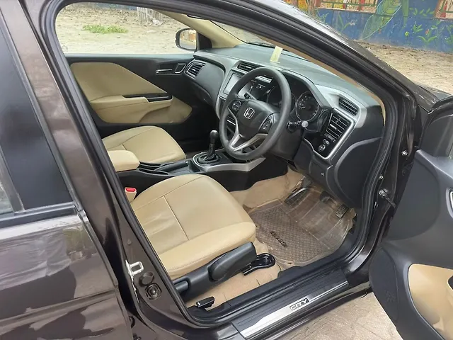 Used Honda City 4th Generation V Petrol [2017-2019] in Faridabad