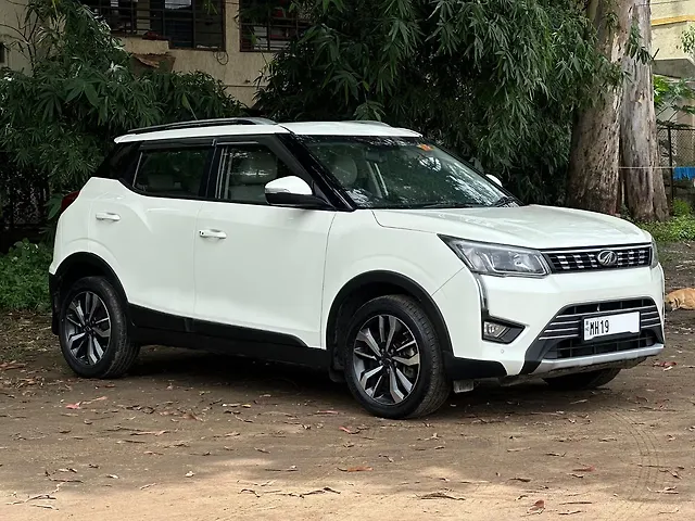 Used Mahindra XUV300 [2019-2024] 1.5 W8 AMT [2019-2020] in Nashik