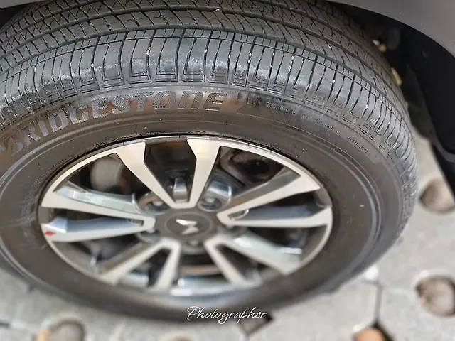 Used Mahindra Scorpio N Z8 Diesel MT 2WD 7 STR [2023-2024] in Kolkata