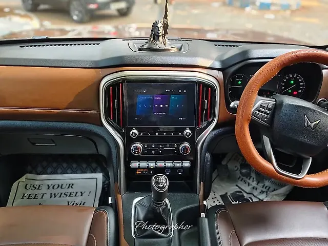 Used Mahindra Scorpio N Z8 Diesel MT 2WD 7 STR [2023-2024] in Kolkata