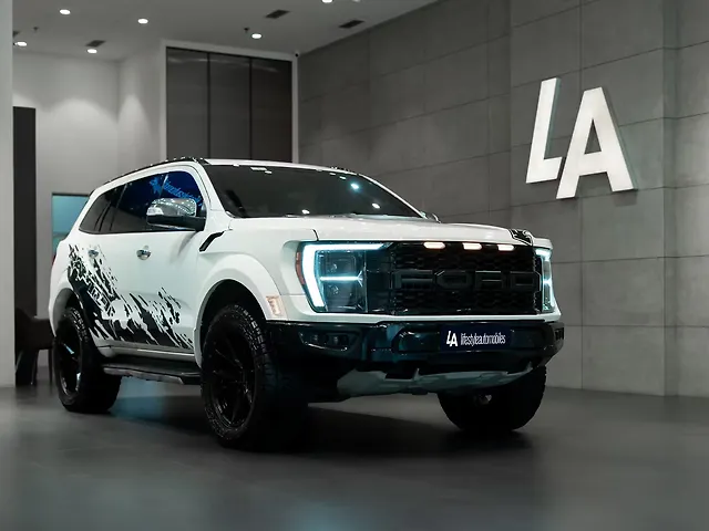 Used 2017 Ford Endeavour in Kolkata Used 2017 Ford Endeavour in Kolkata