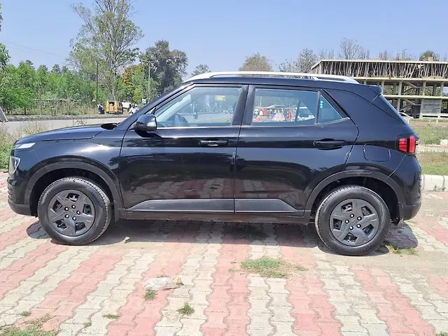 Used Hyundai Venue [2023-2025] SX 1.2 Petrol in Rudrapur