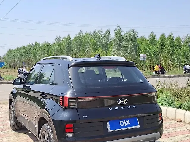 Used Hyundai Venue [2023-2025] SX 1.2 Petrol in Rudrapur