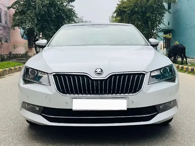 Used 2019 Skoda Superb in Delhi