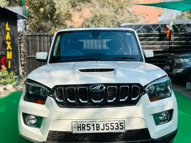 Used 2016 Mahindra Scorpio in Delhi