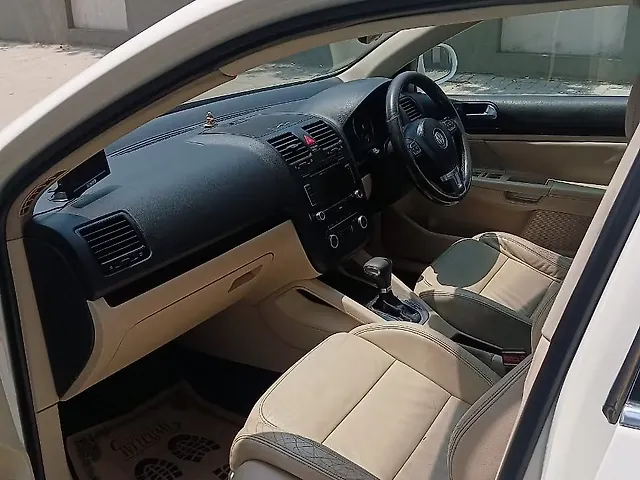 Used Volkswagen Jetta [2011-2013] Highline TDI AT in Vadodara