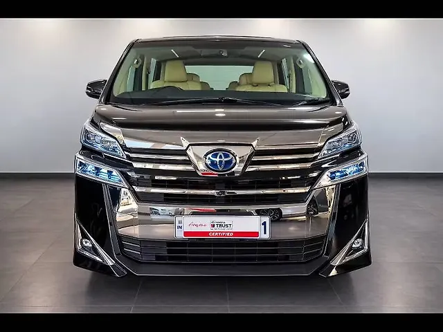 Used 2022 Toyota Vellfire in Delhi