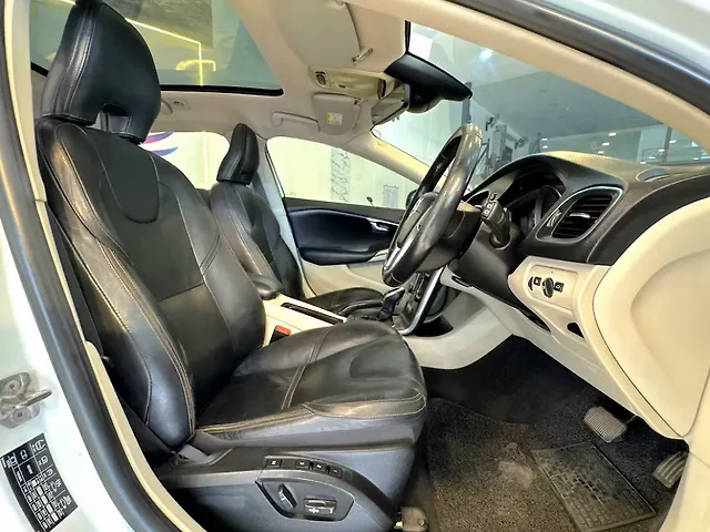 Used Volvo V40 [2016-2019] D3 R-Design in Chennai
