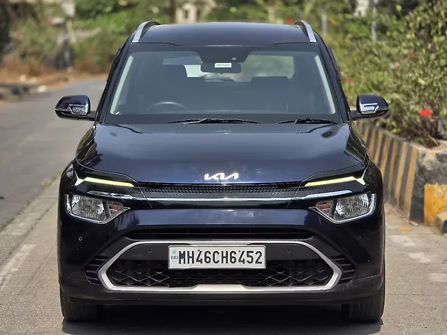 Used 2023 Kia Carens in Mumbai