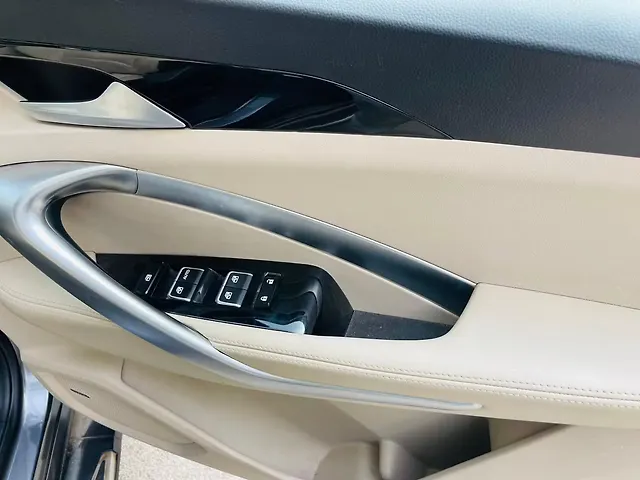 Used MG Hector [2021-2023] Sharp 1.5 Petrol Turbo Hybrid MT in Mumbai