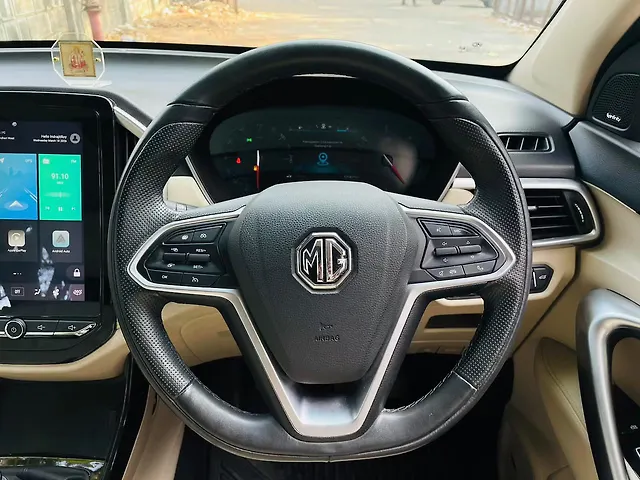 Used MG Hector [2021-2023] Sharp 1.5 Petrol Turbo Hybrid MT in Mumbai