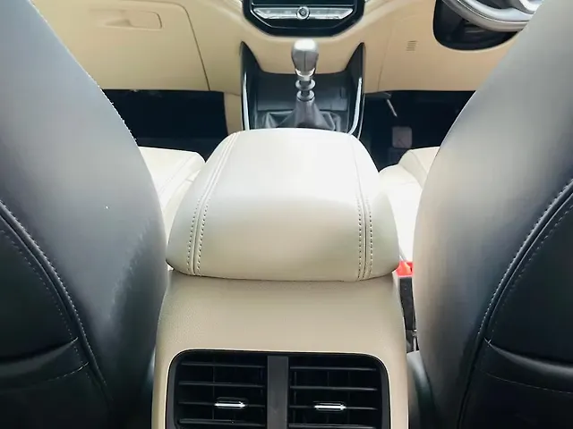 Used MG Hector [2021-2023] Sharp 1.5 Petrol Turbo Hybrid MT in Mumbai