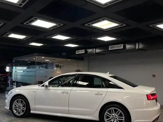 Used Audi A6 [2015-2019] 35 TDI Matrix in Lucknow