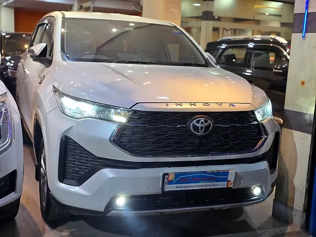 Used 2023 Toyota Innova Hycross in Kolkata