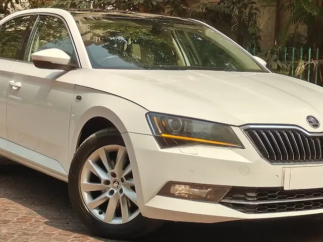 Used 2017 Skoda Superb in Mumbai