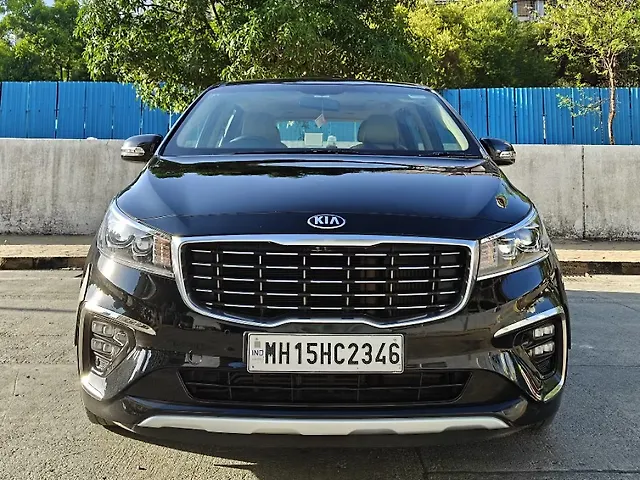 Used 2020 Kia Carnival in Mumbai