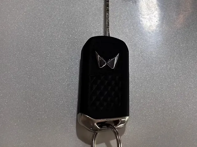 Used Mahindra Thar [2020-2025] LX Hard Top Petrol AT RWD in Bangalore