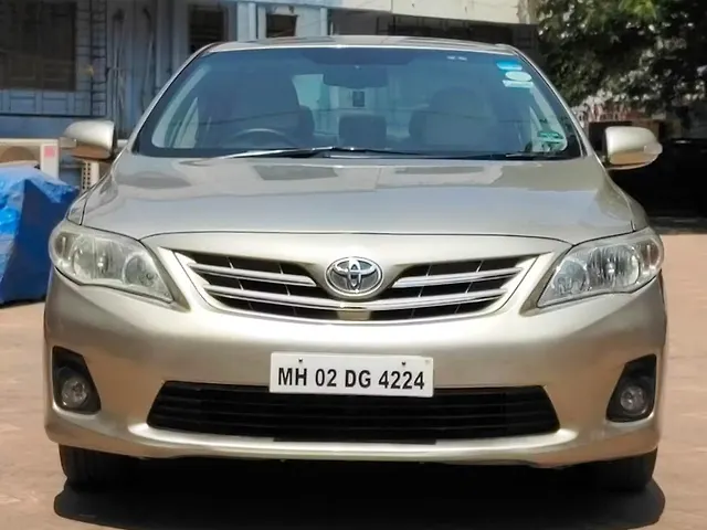 Used 2013 Toyota Corolla Altis in Mumbai