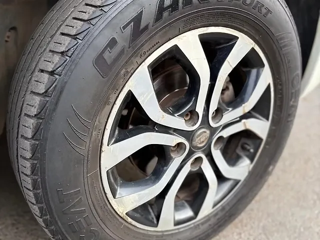 Used Nissan Terrano [2013-2017] XV D THP 110 PS in Mumbai