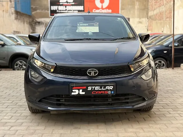 Used 2023 Tata Altroz in Agra