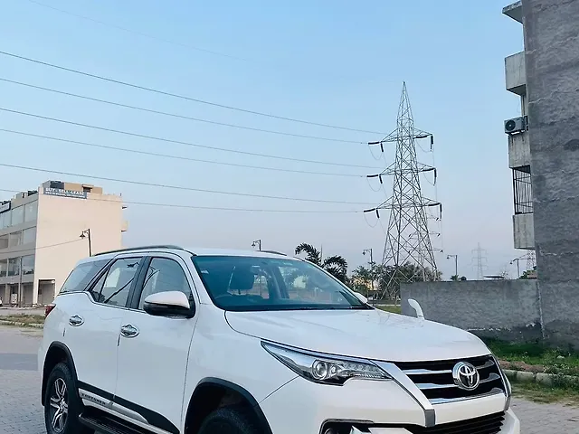 Used Toyota Fortuner [2016-2021] 2.8 4x2 AT [2016-2020] in Chandigarh