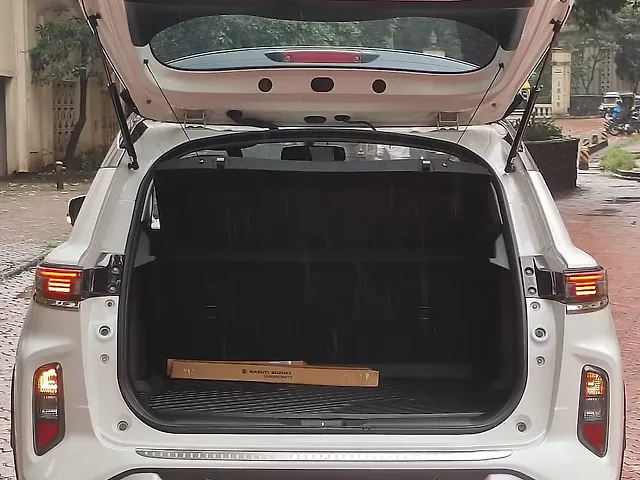 Used Maruti Suzuki Grand Vitara Alpha Smart Hybrid AT Dual Tone [2023-2025] in Mumbai